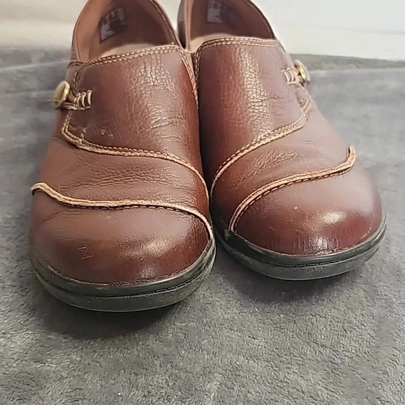 Clarks shoes size 7.5 - Picture 4 of 11